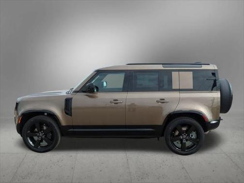2025 Land Rover Defender P400 X-Dynamic SE