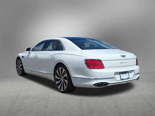 2022 Bentley Flying Spur V8