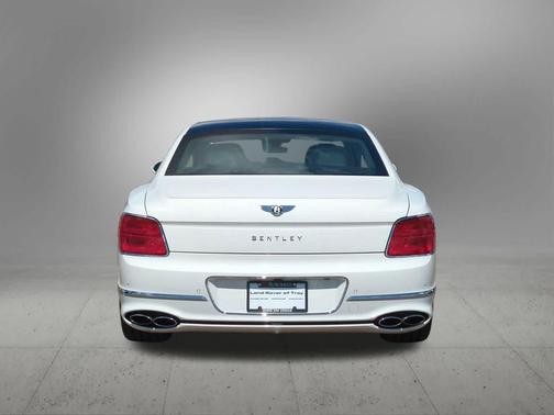 2022 Bentley Flying Spur V8