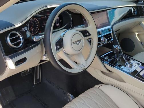 2022 Bentley Flying Spur V8