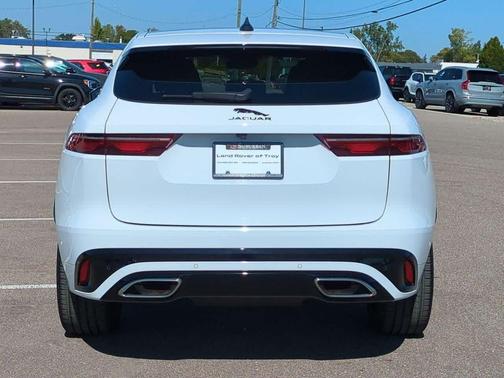 2024 Jaguar F-PACE P400 R-Dynamic S