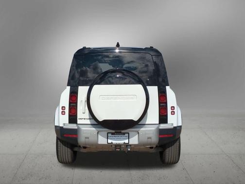 2025 Land Rover Defender P300