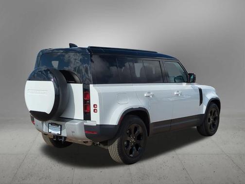 2025 Land Rover Defender P300