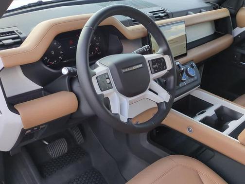 2025 Land Rover Defender P300