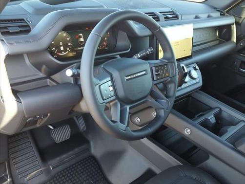 2025 Land Rover Defender P500 X-Dynamic SE