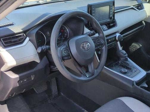 2020 Toyota RAV4 Hybrid XLE