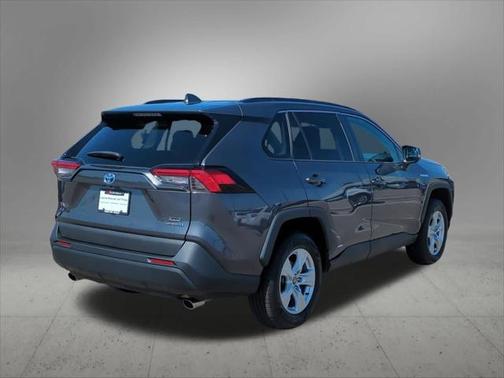 2020 Toyota RAV4 Hybrid XLE