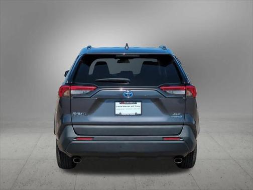 2020 Toyota RAV4 Hybrid XLE