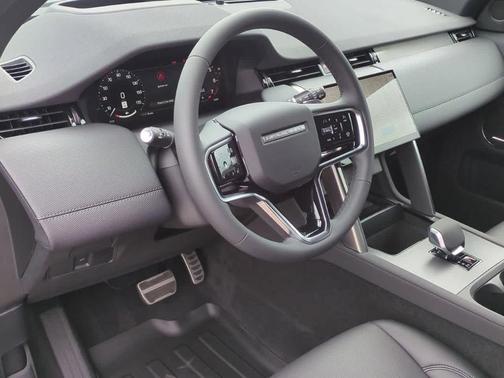 2025 Land Rover Discovery Sport Dynamic SE