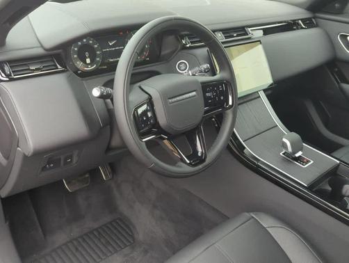 2026 Land Rover Range Rover Velar P250 Dynamic SE
