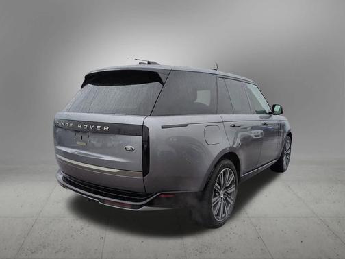 2023 Land Rover Range Rover P400 SE