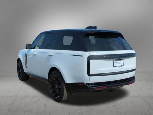 2025 Land Rover Range Rover P530 SE