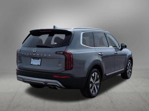 Everlasting Silver 2021 Kia Telluride S