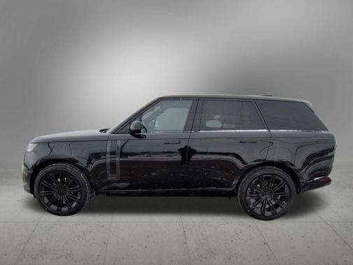 2026 Land Rover Range Rover SE