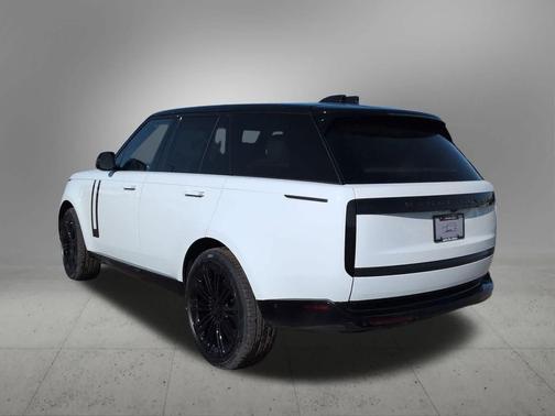 2026 Land Rover Range Rover P400 SE