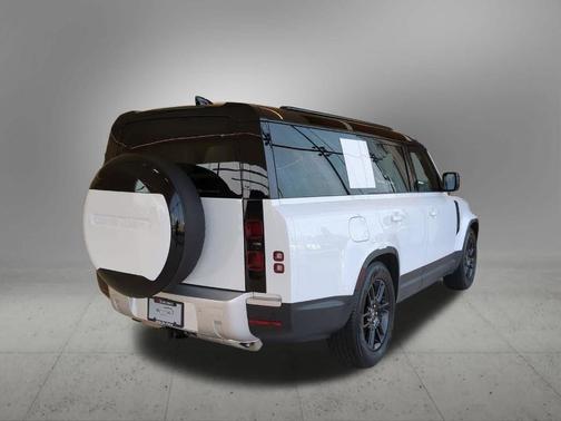 2025 Land Rover Defender P400 S
