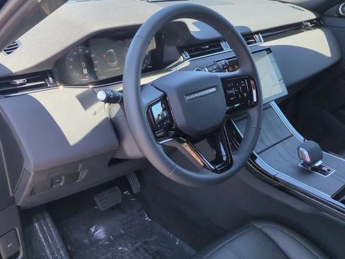 2024 Land Rover Range Rover Evoque Core S