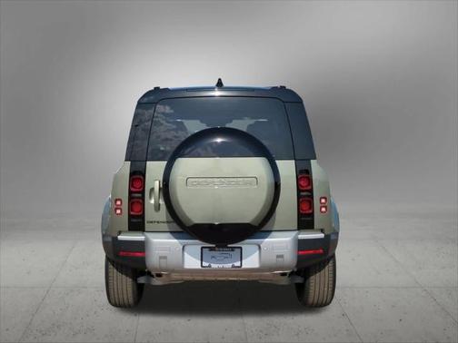 2025 Land Rover Defender P300