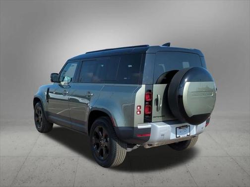 2025 Land Rover Defender P300