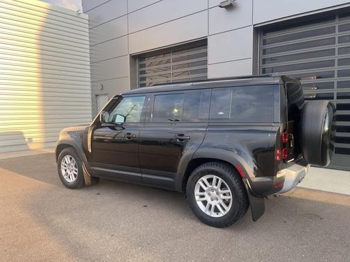 2023 Land Rover Defender 110 S