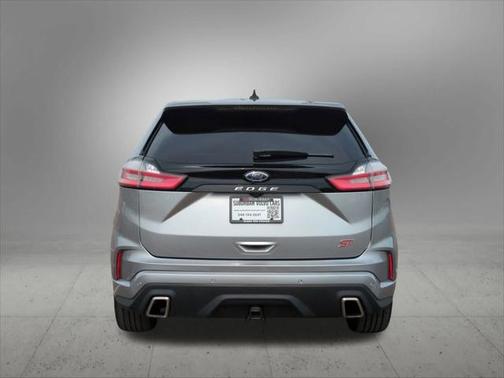 2021 Ford Edge ST
