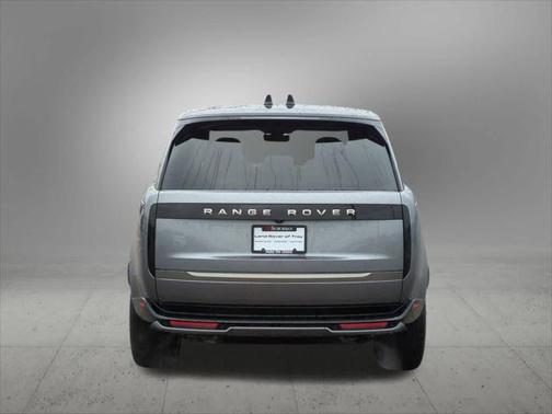 2025 Land Rover Range Rover P530 SE