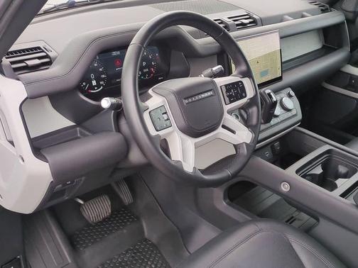 2022 Land Rover Defender 110 XS Edition