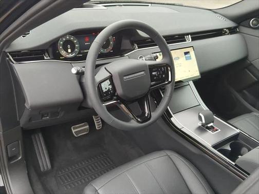 2026 Land Rover Range Rover Evoque Dynamic SE