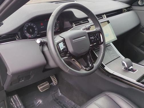 2024 Land Rover Range Rover Evoque Dynamic SE