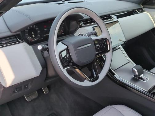 2026 Land Rover Range Rover Velar P250 Dynamic SE