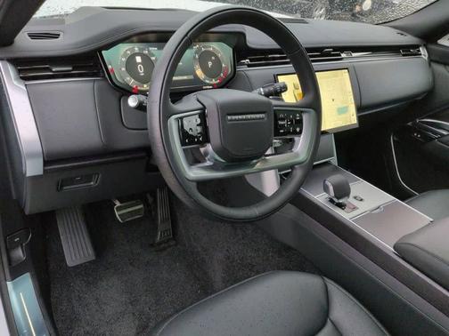 2026 Land Rover Range Rover SE