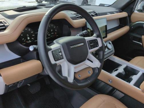 2025 Land Rover Defender P300