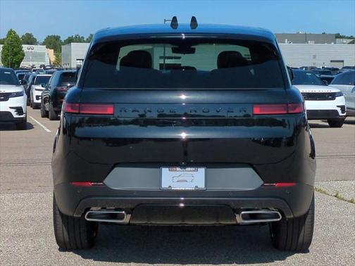 2025 Land Rover Range Rover Sport P360 SE