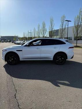 2024 Jaguar F-PACE P250 R-Dynamic S