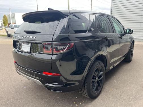 2025 Land Rover Discovery Sport S
