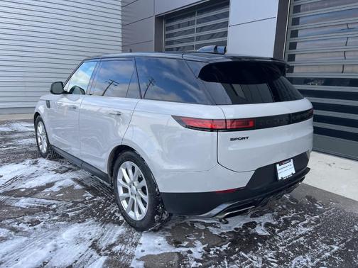 2024 Land Rover Range Rover Sport SE