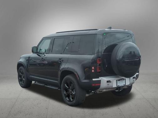 2025 Land Rover Defender P400 S