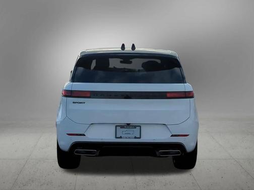 2026 Land Rover Range Rover Sport 5.0L Supercharged Dynamic