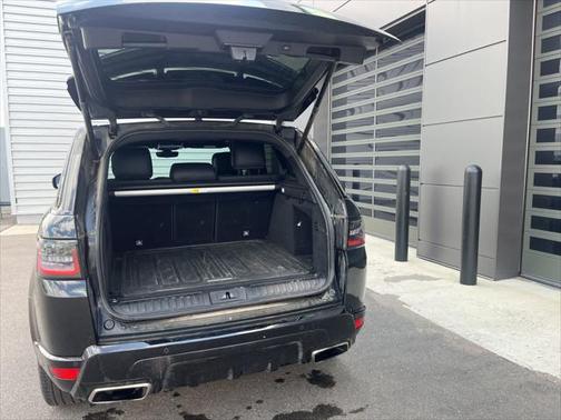 2022 Land Rover Range Rover Sport HSE Silver Edition