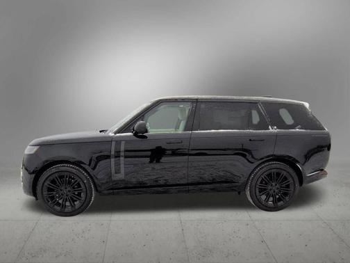 2026 Land Rover Range Rover SE