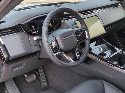 2025 Land Rover Range Rover Sport P360 SE