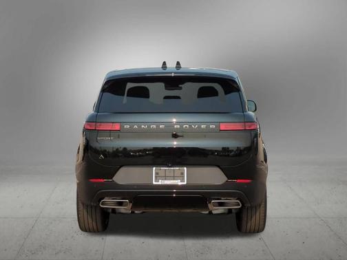 2025 Land Rover Range Rover Sport P360 SE