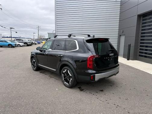 2023 Kia Telluride S