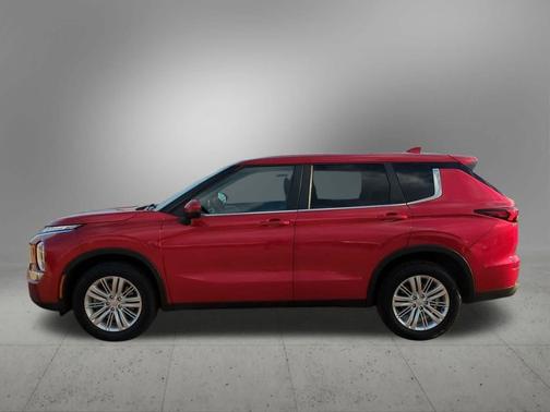 2022 Mitsubishi Outlander ES