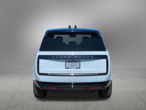 2025 Land Rover Range Rover P530 SE