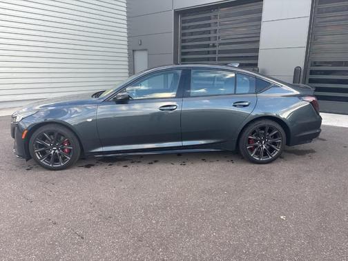 2022 Cadillac CT5 Sport AWD