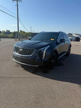 2023 Cadillac XT4 Premium Luxury