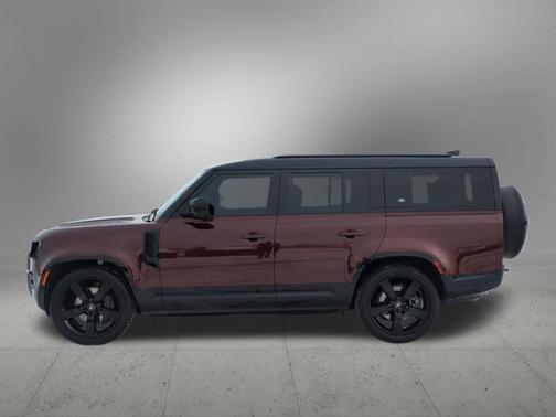 2024 Land Rover Defender P400 X-Dynamic SE