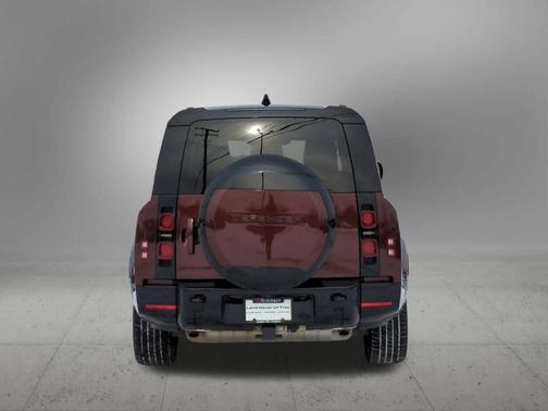 2024 Land Rover Defender P400 X-Dynamic SE