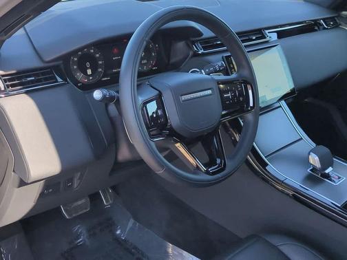 2024 Land Rover Range Rover Velar Dynamic SE
